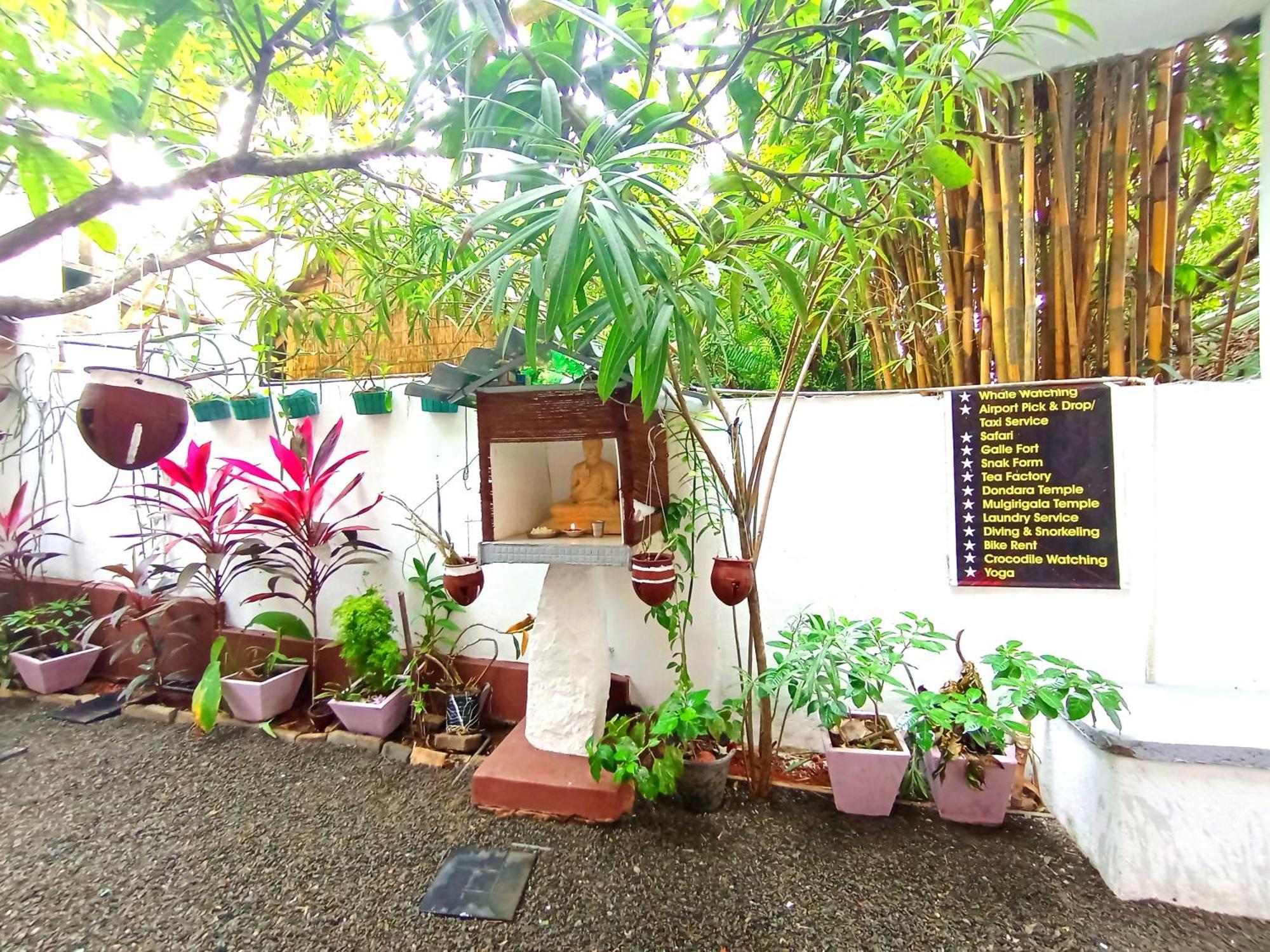Ramesh Guesthouse Mirissa Extérieur photo