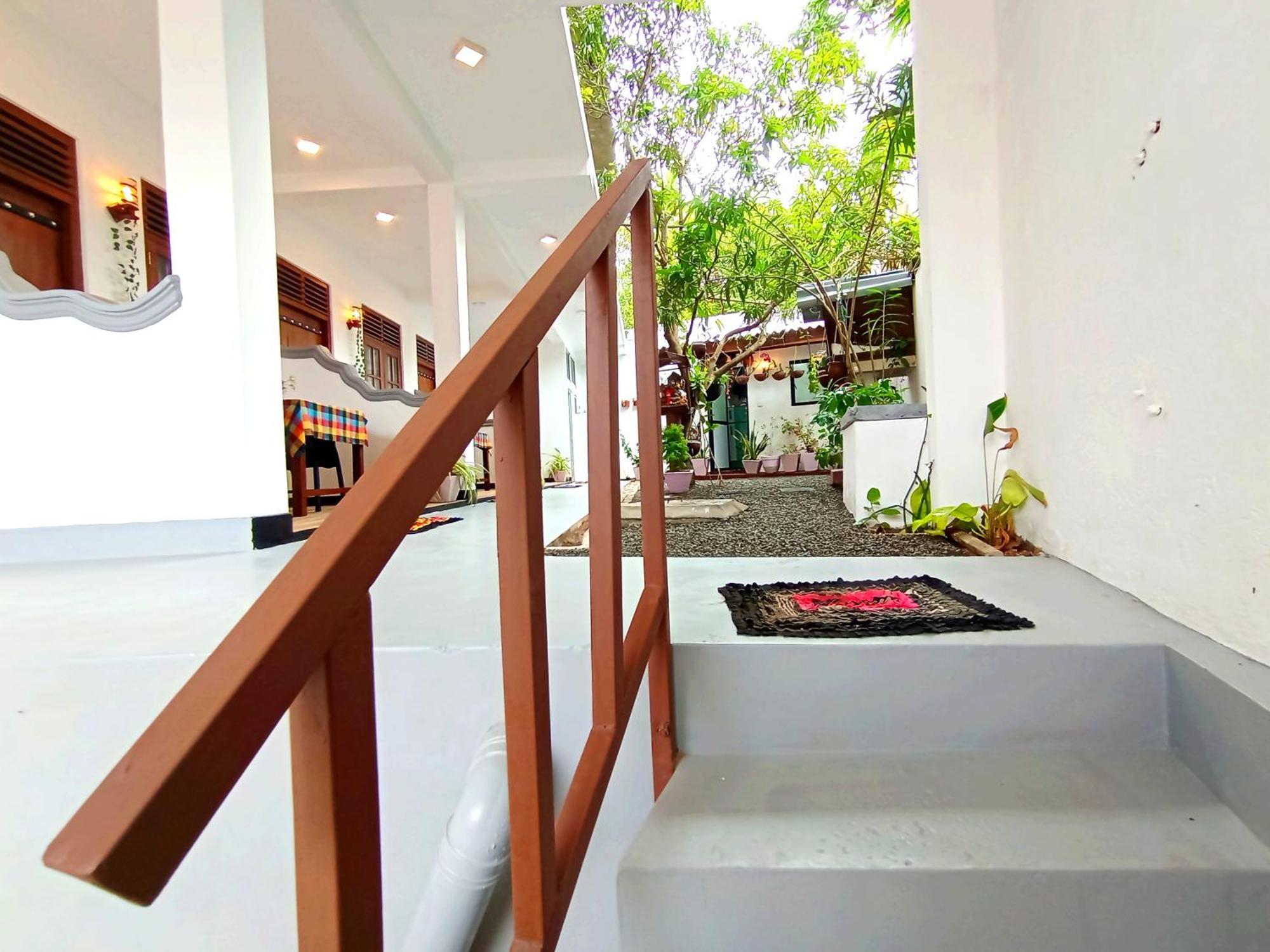 Ramesh Guesthouse Mirissa Extérieur photo